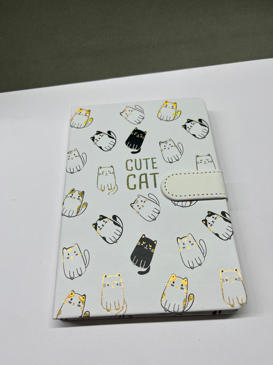 Agenda “Cute Cat” con broche