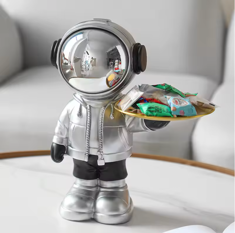 Astronauta con bandeja