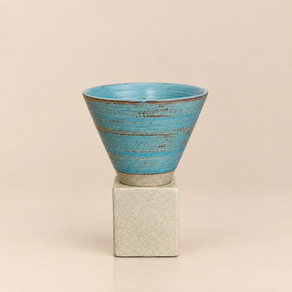 TAZAS CÓNICAS ESTILO JAPONÉS