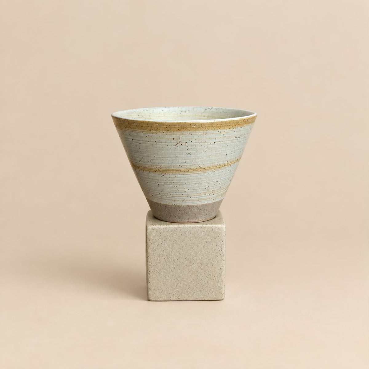 TAZAS CÓNICAS ESTILO JAPONÉS
