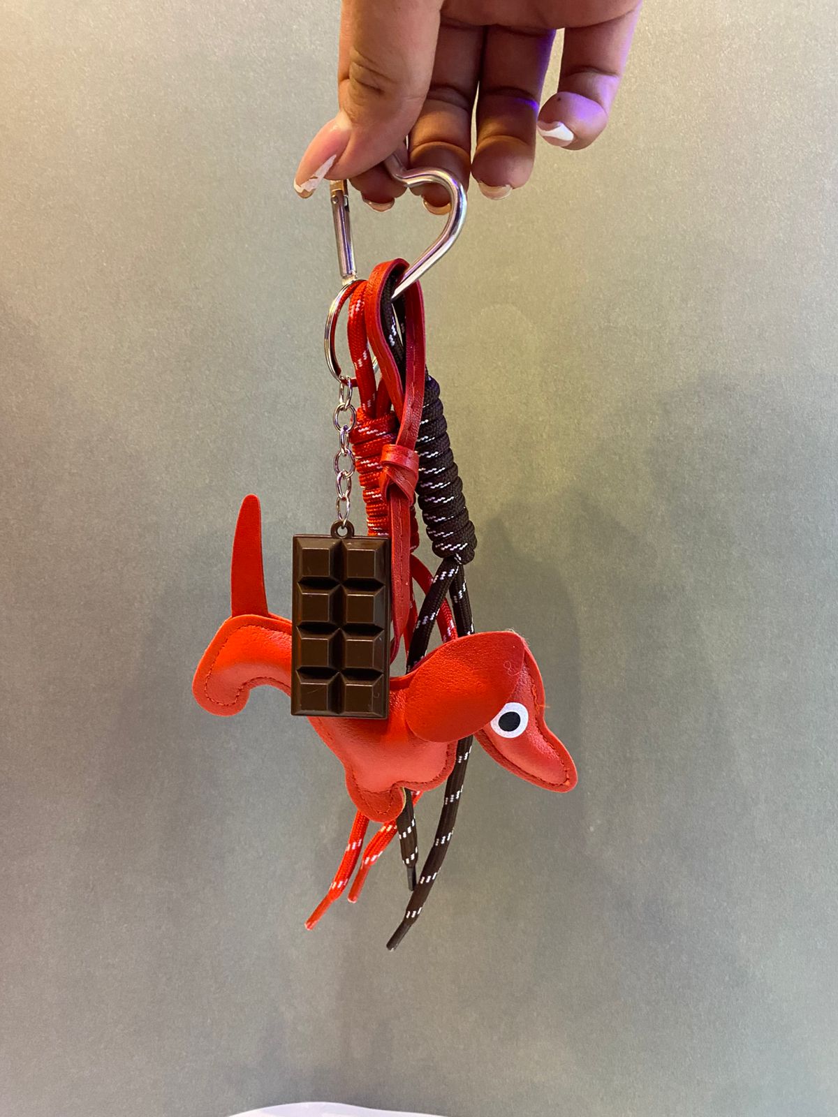 CHARMS PARA BOLSO PERRO SALCHICHA