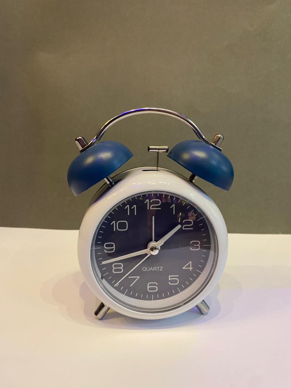 RELOJ DESPERTADOR CLASICO